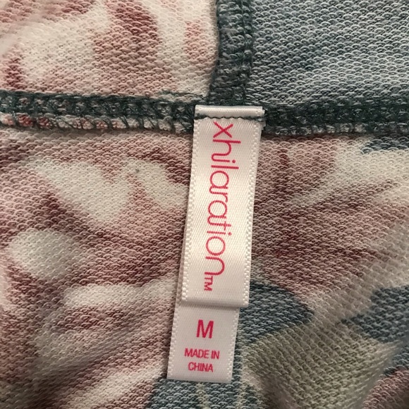 COPY - Xhilaration Floral Hoodie Size Medium - Picture 8 of 9